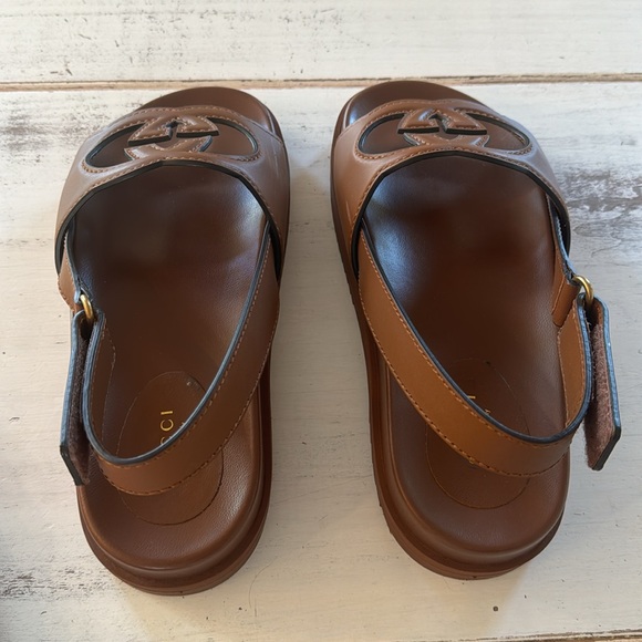 Gucci Interlocking G Sandal in brown/chocolate - Picture 4 of 5